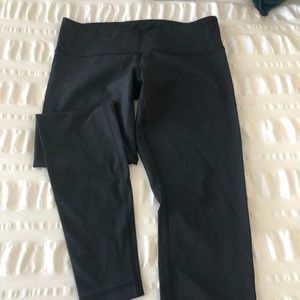 black Lululemon pants